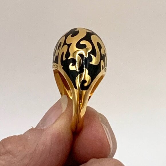 Black Enamel Gold Tone REBECCA Chunky Dome Swirl Pattern Ring Size 6.75 J728 - Picture 7 of 12